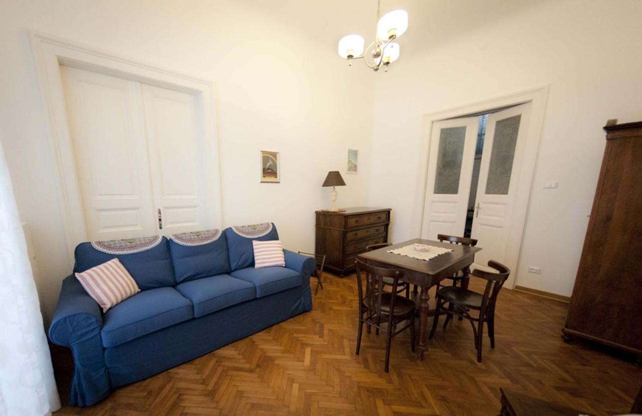 Domus Liberta - Boutique Rooms Trieste Exterior photo